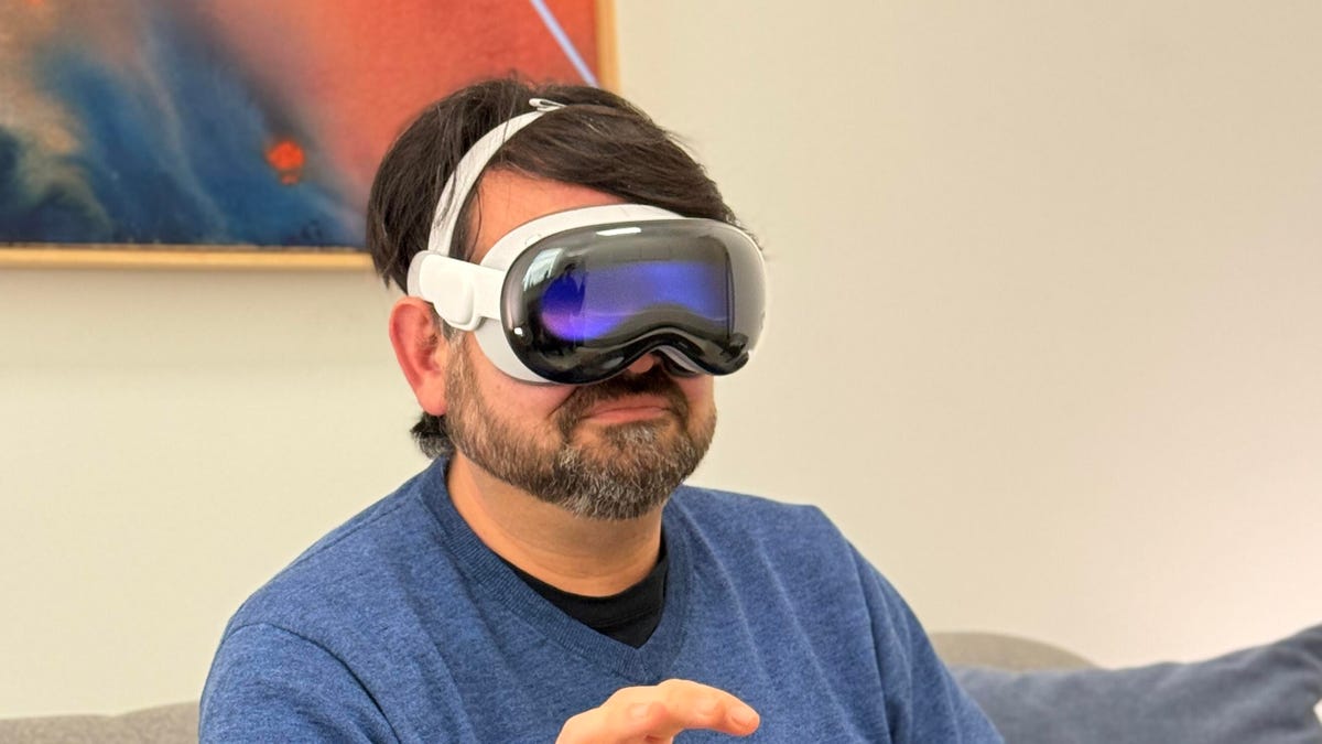 I've Worn Apple's Vision Pro Headset 4 Times. Here's What You Need to Know  Before Buying - CNET